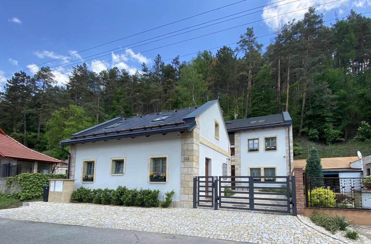 Penzion Stodola Bela pod Bezdezem Exterior photo