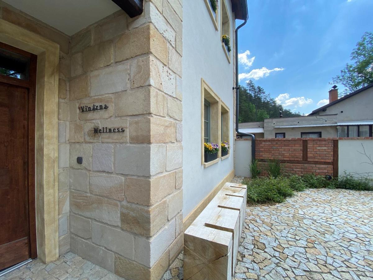 Penzion Stodola Bela pod Bezdezem Exterior photo